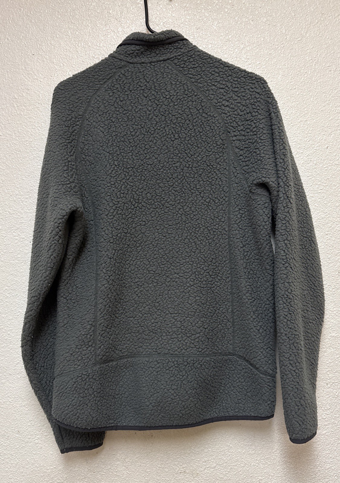 Patagonia Retro Pile Men’s Gray 22800 Winter Cozy Jacket Sz M thumbnail 7