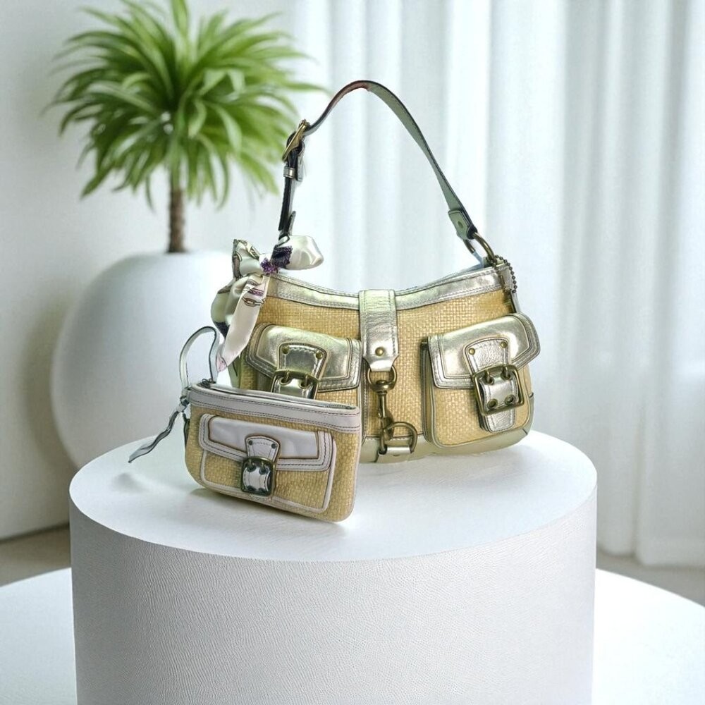 バッグ Coach Legacy Buckle Straw Shoulder Bag Vintage COACH Legacy Straw Limited Edition Shoulder Bag with