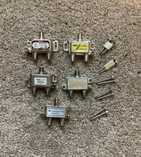 2-way Coaxial Cable Splitters, 1 input and 2 output, Lot of 5
