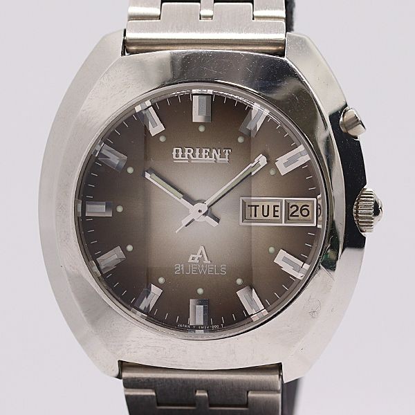 Good Condition Working Box/Paperback Orient Chron… - image 1