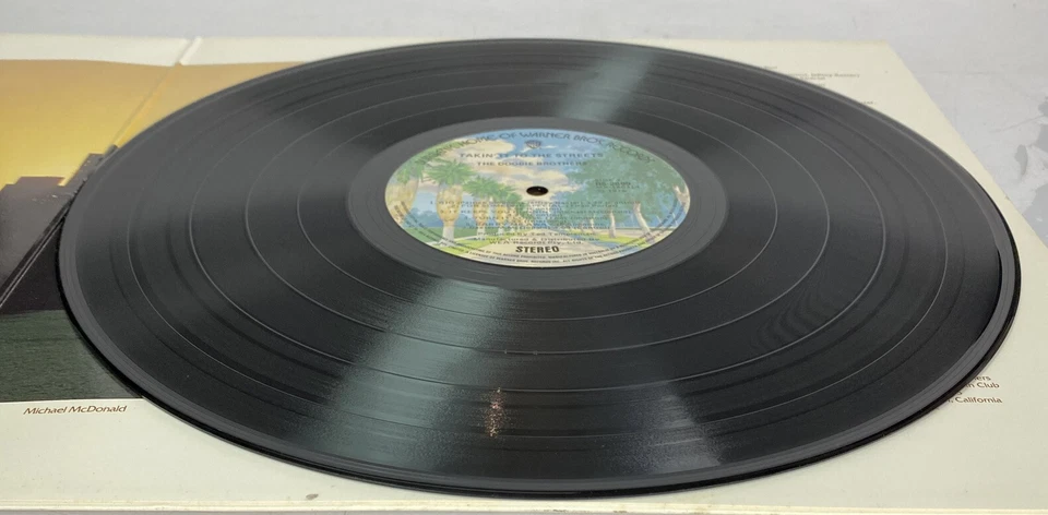 The Doobie Brothers - Takin' It To The Streets Vinyl Record 1976 In VGC 2995 - Image 4 of 4