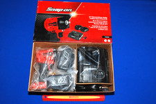 Snap-on New Ships For Free 18 V 38 Drive Red Stubby Impact Wrench Kit Ct9038k2