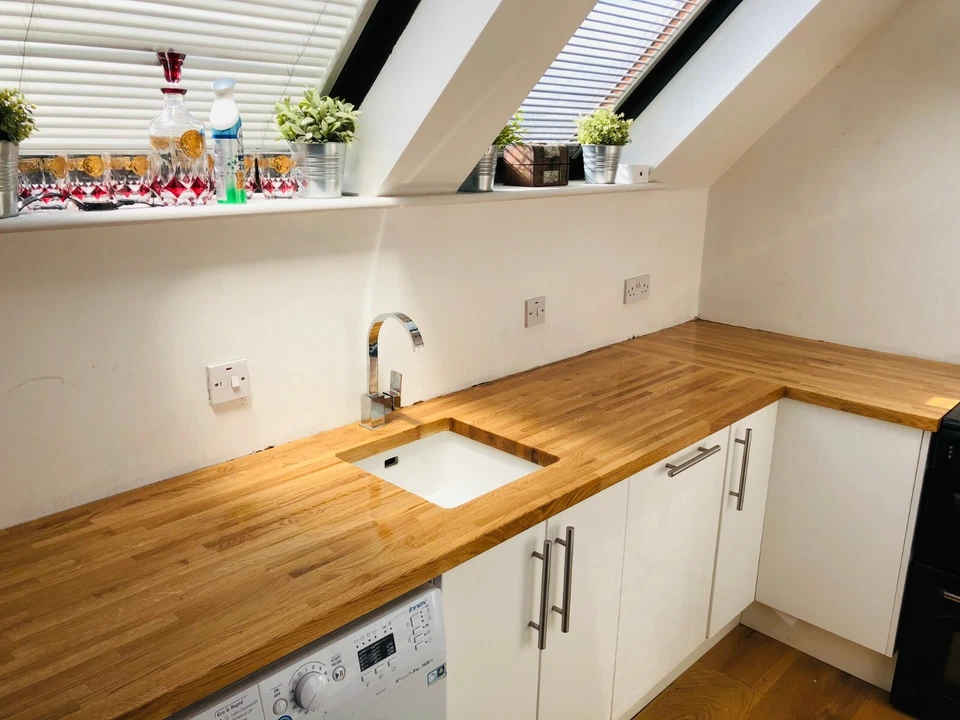 Solid Oak Kitchen Worktop - Real Oak Wood Worktops - 2M 3M 4M Oak Worktops - Image 2 of 3