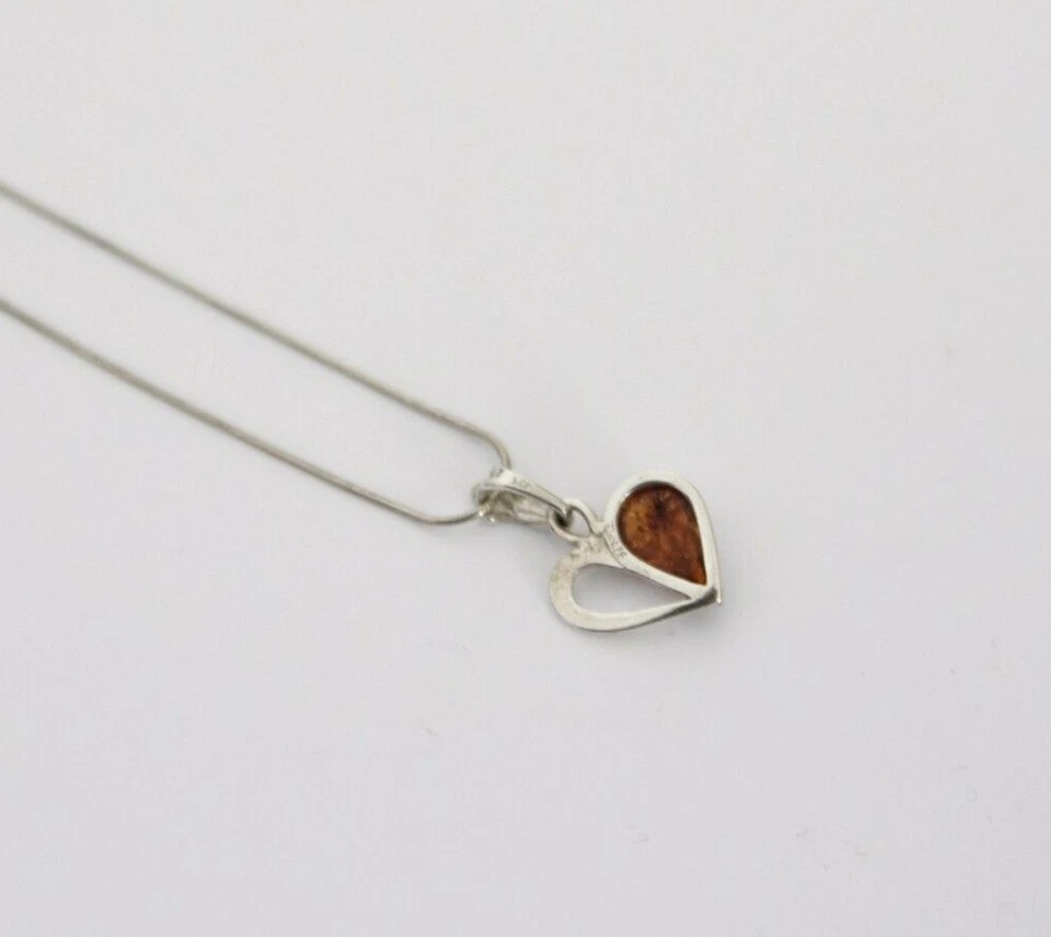 Collana con cuore in argento e ambra - Immagine 4 di 4