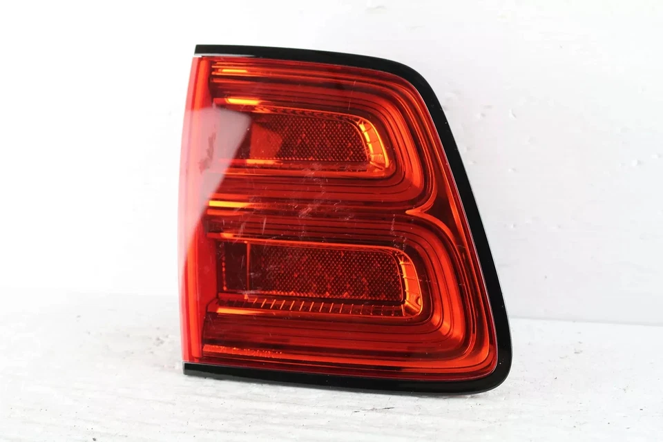 Luz trasera LED lateral izquierda Bentley Bentayga 2016-2020 OEM 36A945093E Foto 2 de 4