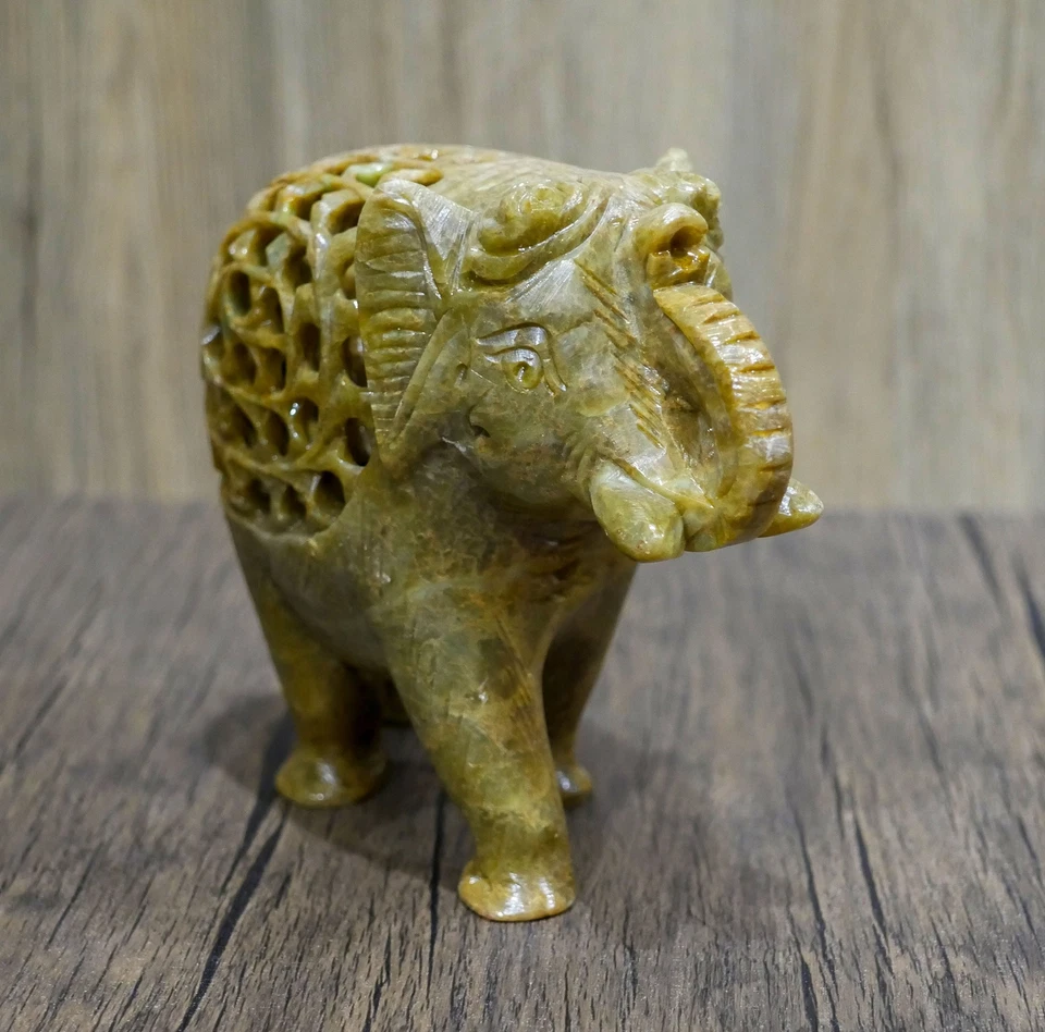Estatua trompa de elefante hecha a mano | Jabonera natural decoración del hogar - 7" de largo Foto 3 de 4
