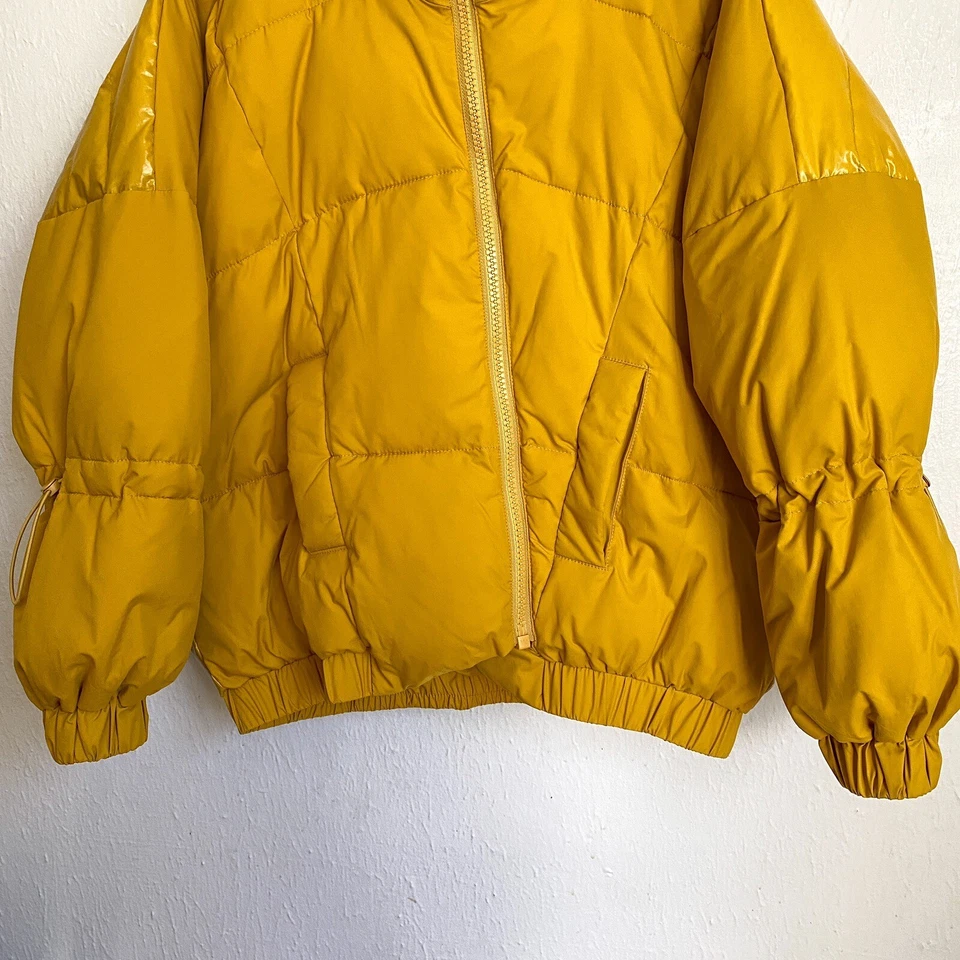 Cabi Puff Piece Style 4228 Acid Yellow Puffer Jacket Women’s XS Asymmetrical - Image 4 of 4