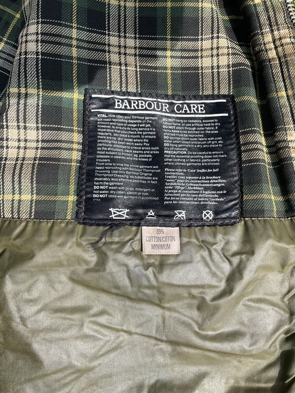 Barbour Westmorland Waxed Gilet Jacket Men’s Olive Green Vintage 1990s? Large image 9