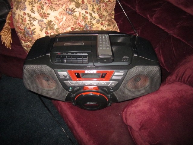 Sony CFD-G50 Boombox CD Radio Cassette Recorder Black PDW Woofer AM/FM Remote