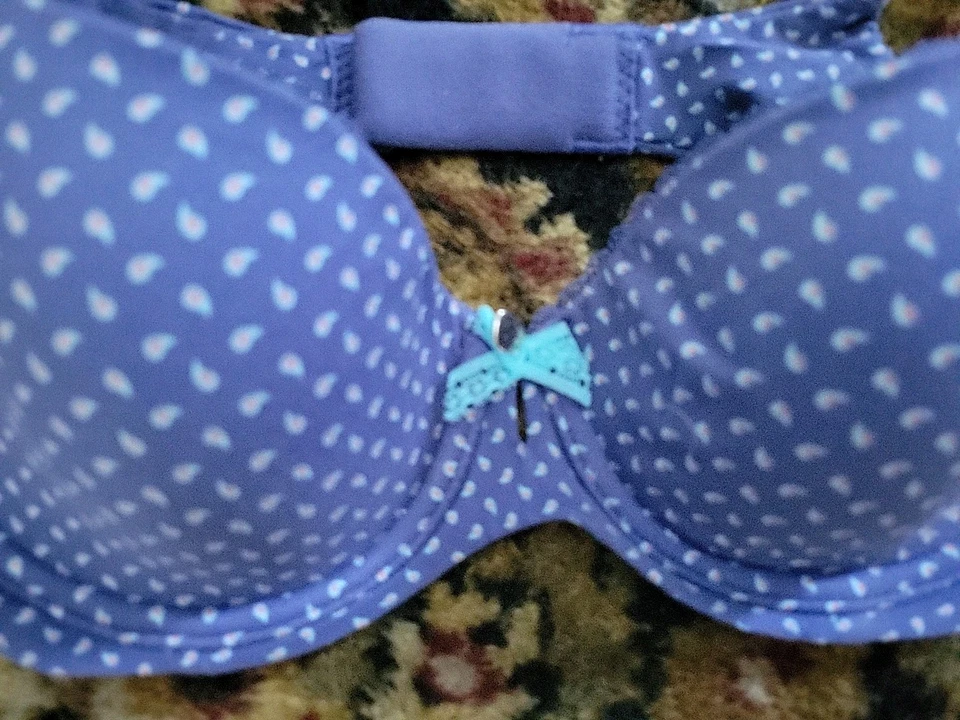 Sujetador Victoria's Secret Demi para mujer 32C azul cachemir forrado por Victoria nuevo con etiquetas Foto 2 de 4