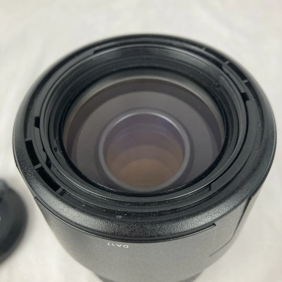 Tamron AF70-300mm f/4.0-5.6 Di A17NII Lens for Nikon DSLR w/ Lens Protector - Image 3 of 4