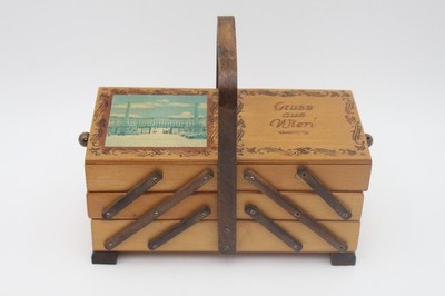 Reuge Schweizer Spieluhr - Vintage Nähkästchen zum Aufziehen Miniatur - Swiss Mechanical