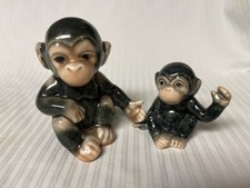 Lot of 2 Vintage Goebel Monkey Chimpanzee Chimp Figurine #543 & #546 Excellent
