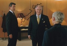 DAVID CALDER signed Autogramm 20x30cm JAMES BOND in Person autograph COA