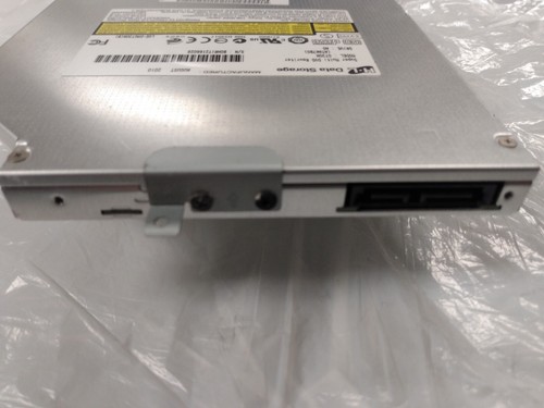 Hitachi LG / HL Data Storage GT30N (ATAK7B0) Super Multi DVD Rewriter - Picture 3 of 6