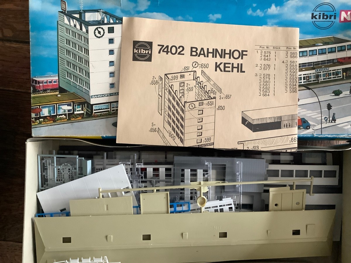 Kibri N B-7402 Bahnhof Kehl バウハウス風ステーション ✓Vintage Kibri B-7402 N/1:160 Bahnhof Kehl (EW30-55R12/1)-2 | eBay