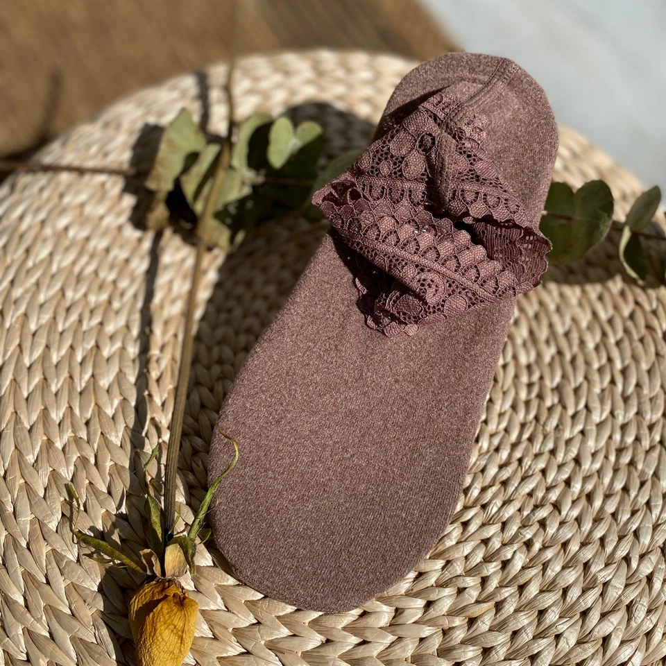 5 pares de calcetines para mujer con empuñaduras de gel de silicona | Elegante conjunto de calcetines de encaje a granel, HY002 Foto 2 de 4