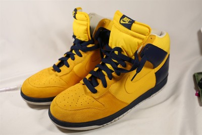 cali bears nike sb dunks