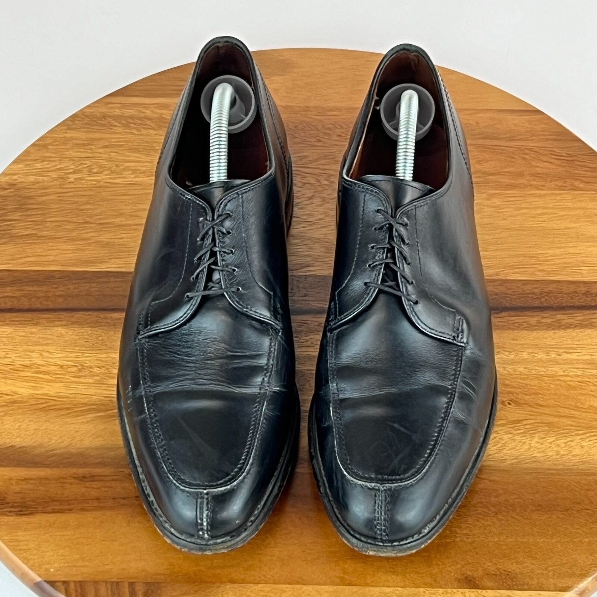 Allen Edmonds LaSalle,Oxford dress shoes.Size 10 B. Mens Allen Edmonds LaSalle Black Leather Split Toe Oxford  main image 2