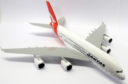 Unbranded 19" (W/S) AF3 Airbus A380 Quantas VH-008 Large Resin Airplane - Picture 9 of 9