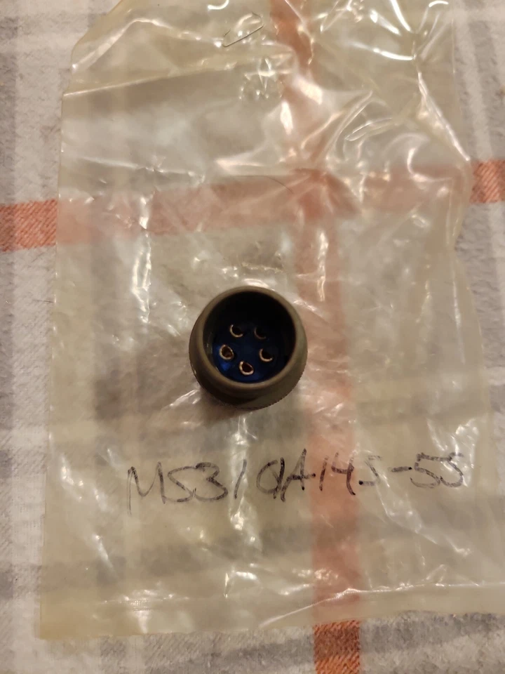 Amphenol MS3101A14S-5S Circular Connector MS3101A14S5S D20 - Image 2 of 2