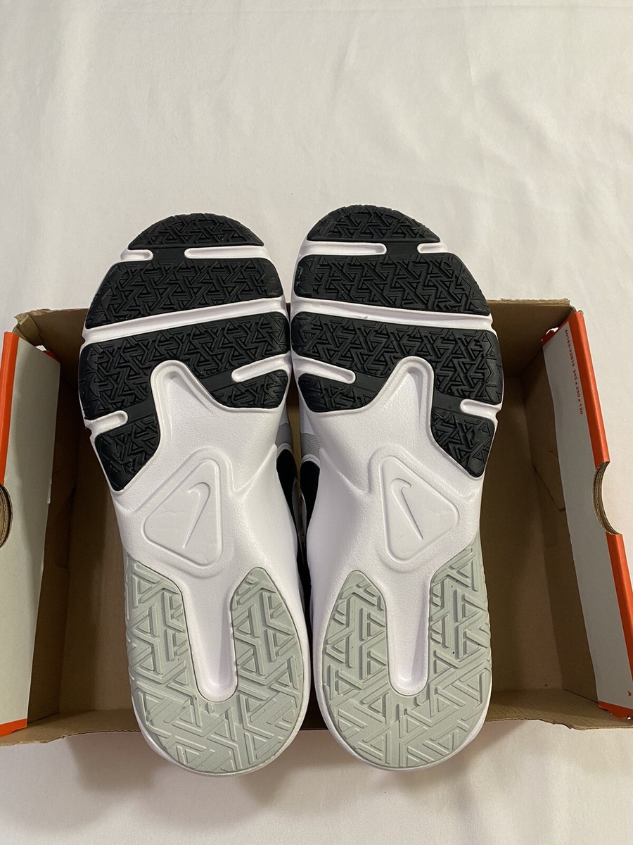New Mens Size 11.5 White Black Nike Legend Essential 2 Training Shoes CQ9356 002 Nike Men main image 3