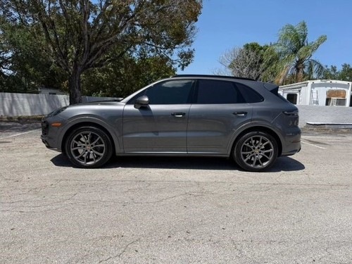 2023 Porsche Cayenne Turbo Sport Utility 4D - Picture 2 of 21