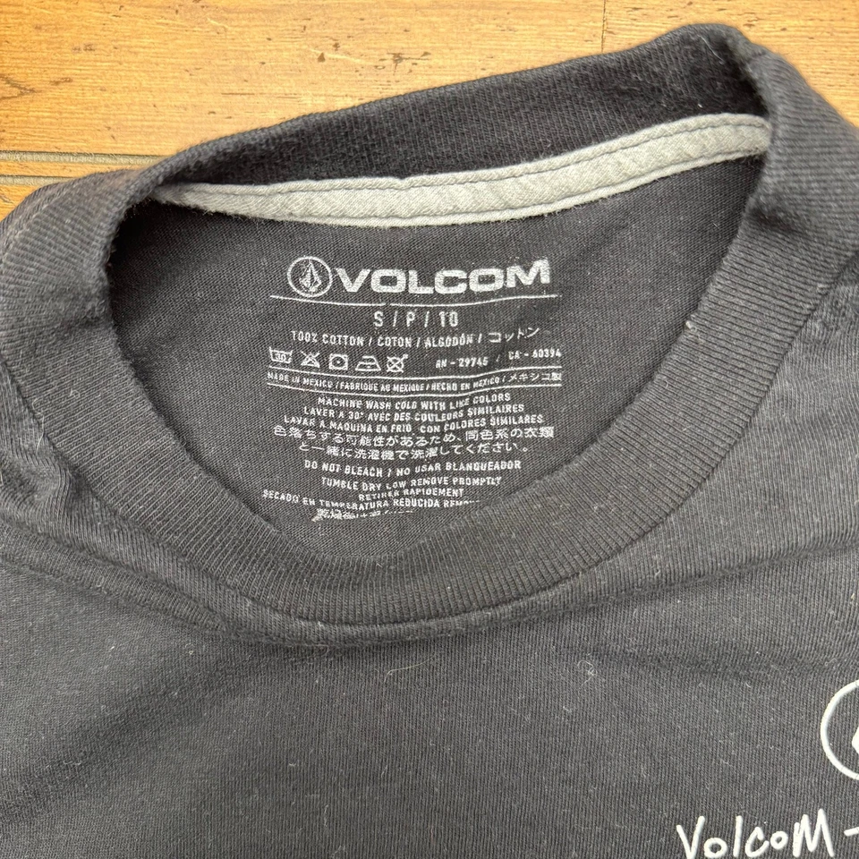 Volcom x Hakuba collaboration tshirt - Image 2 of 4