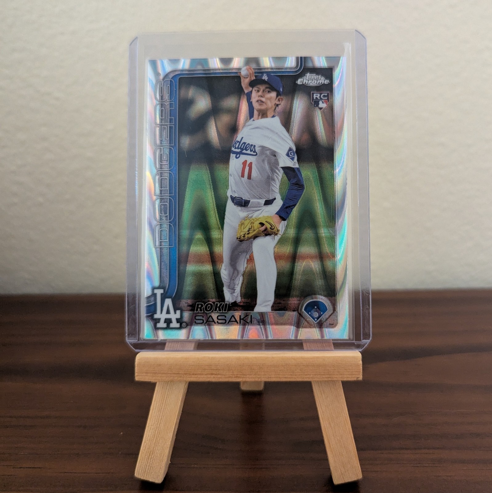 2025 Topps Chrome Roki Sasaki Rookie RC Raywave Refractor #217 Dodgers