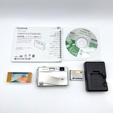 FUJIFILM FinePix Z700EXR Compact Digital Camera Silver Japan