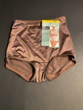 J C Penney Underscore Nylon Light Control Full Brief Panties 6 Medium NWT M/C
