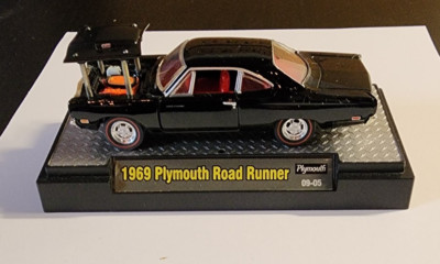 2008 Castline M2 Machines 1969 Plymouth Road Runner 09-05 1:64 Scale
