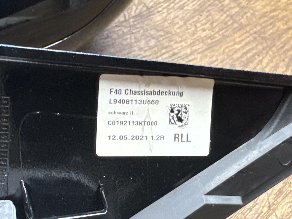 BMW 1 SERIES F40 M SPORT NEAR SIDE WING MIRROR IN BLUE COLOUR 