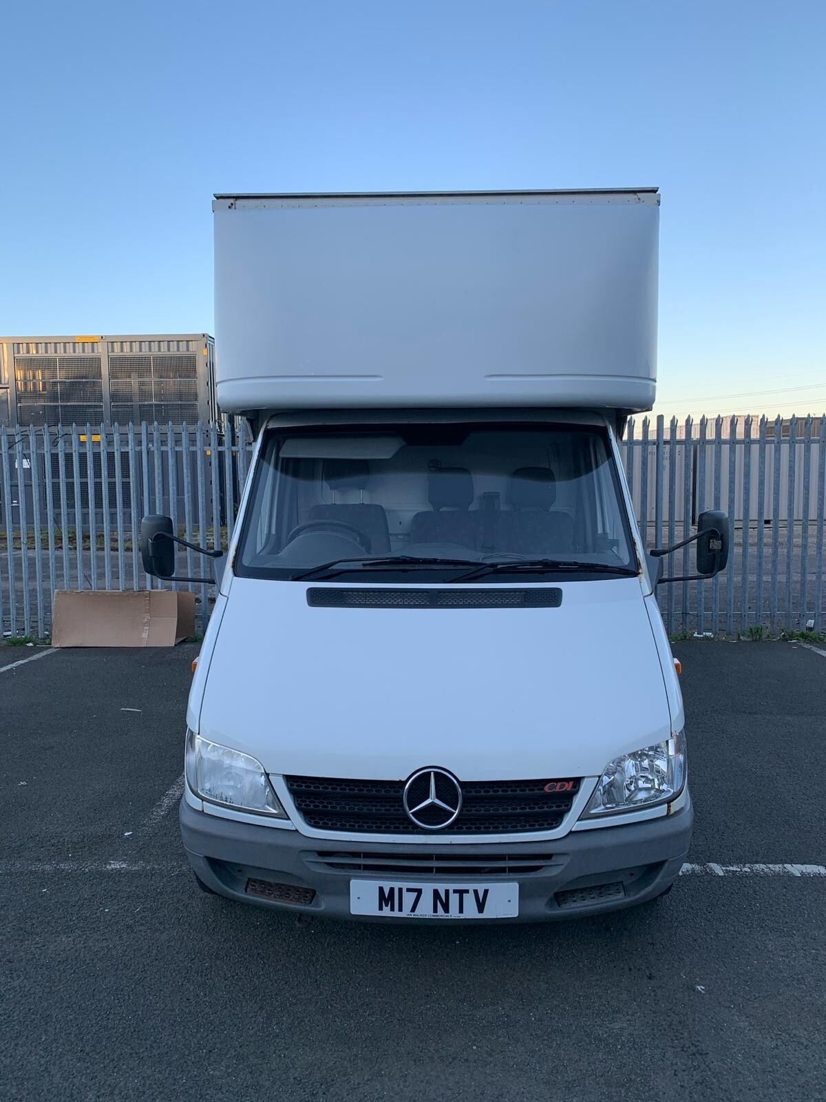 Mercedes Sprinter Luton Tail Lift *MOT FAILURE BODYWORK* Drives great
