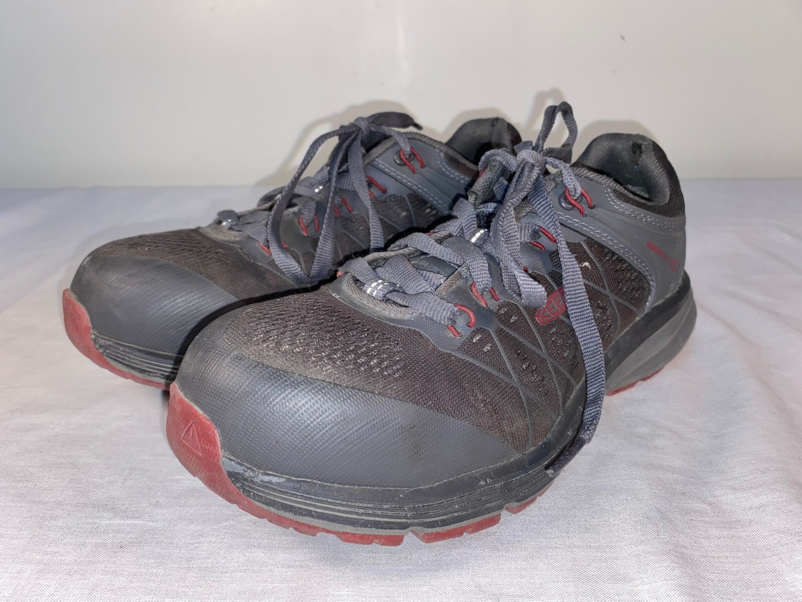 Scarpe da lavoro Keen in fibra di carbonio con punta utility da donna grigie stringate US 7 5