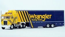 Transportador de carreras Brekina Kenworth K100 Wrangler/Dale Earnhardt #85737 escala HO