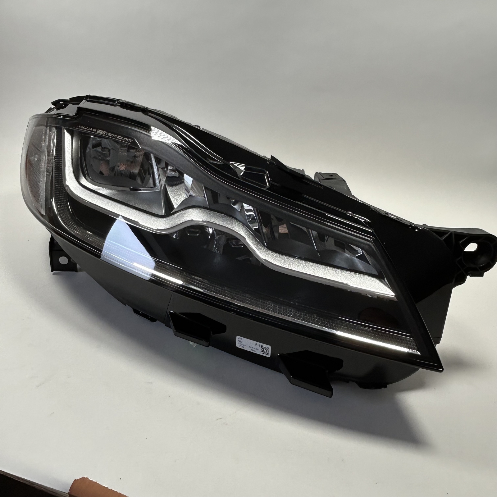 Jaguar XF X260 F Pace X761 Front Right Driver LED Headlight LHD 