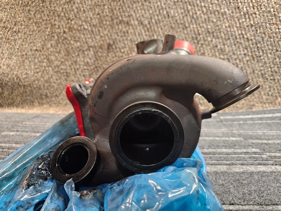 Turbocompresor Motorcraft RMG2MJ-9G438-BC para Ford F250sd *PARA REPUESTOS/NO FUNCIONA* Foto 2 de 4