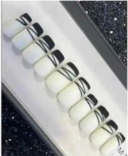 White Eyeliner Nail + Custom Box | Square Type Nail | Press-On Nail | M or L