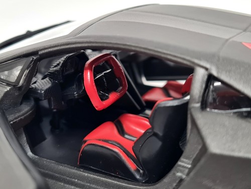 Burago 1/24 Lamborghini Sesto Elemento Matt Black Diecast Scale Model Car - Picture 4 of 6