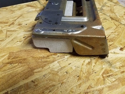 2001 Land Rover Discovery - Under Dash - Passenger Brace w/ Styrofoam - Foto 5 di 6