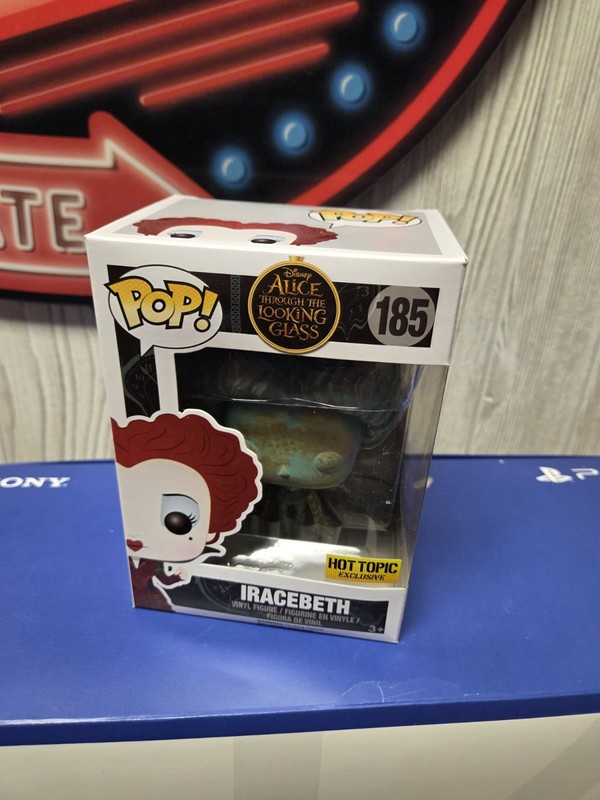 Funko Pop Alice Through The Looking Glass Iracebeth #185, Patina Variant HT Excl