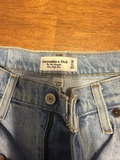 Abercrombie & Fitch Curve Love 90s Straight H...