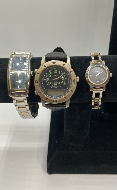 Women's Guess Assorted Stainless Steel Up to 35mm Watch 3pcs. 116.20