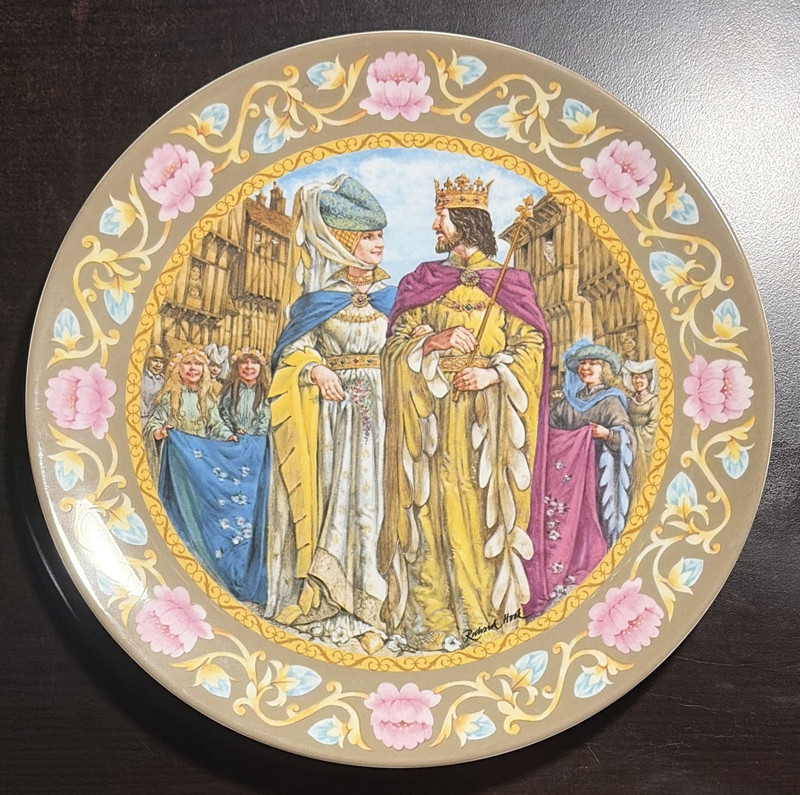 Round Multicolor Decorative Collector Plate Medieval King & Queen Floral Border