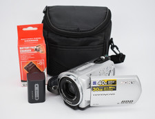 Sony Handycam DCR-SR42 Digital Video Camcorder 30GB HDD 40X Optical Zoom- TESTED