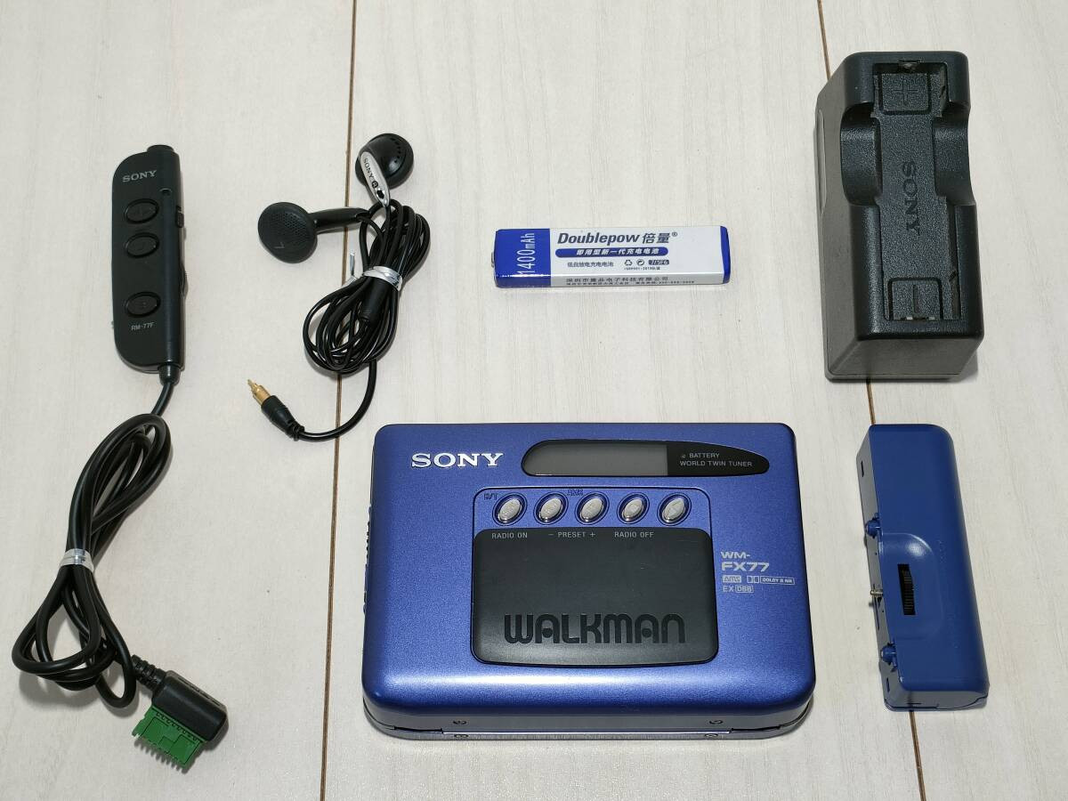 SONY WALKMAN カセットウォークマン WM-FX877 BLUE SONY WALKMAN カセットウォークマン WM-FX877 BLUE