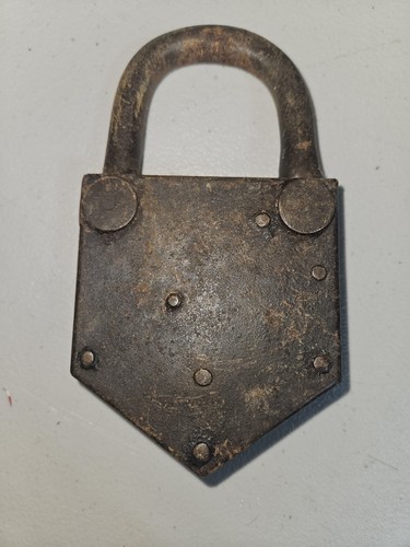 Antique Rusty Padlock Lock No Key!! Large Skeleton Key Opening 6" Lions Head? - Picture 9 of 10