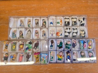 FREMDFIGUREN Sätze 5x verschiedene inkl. Boxen ORI TOP