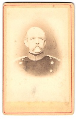 Photograph Count Otto von Bismarck in uniform 